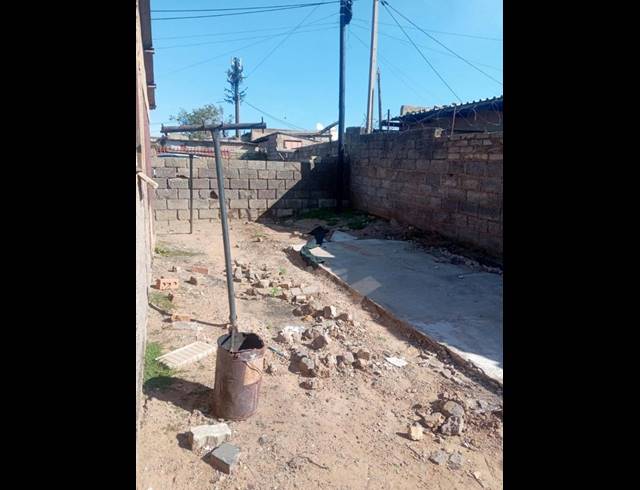 2 BEDROOM HOUSE FOR SALE IN TSHEPISONG